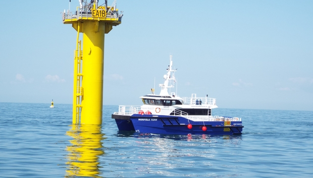 NORFOLK TERN Visits East Anglia Offshore Wind Farm Zone Met Masts